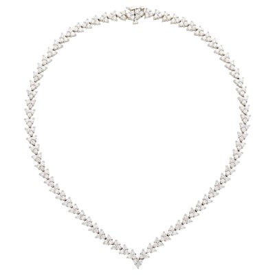 Lot 86 - White Gold and Diamond Necklace