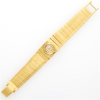 Lot 32 - Gubelin Gold Wristwatch