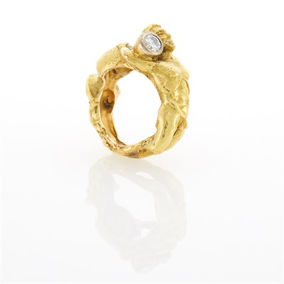 Lot 1004 - Gold and Diamond Figural Ring