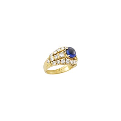 Lot 22 - Graff Gold, Cabochon Sapphire and Diamond Ring
