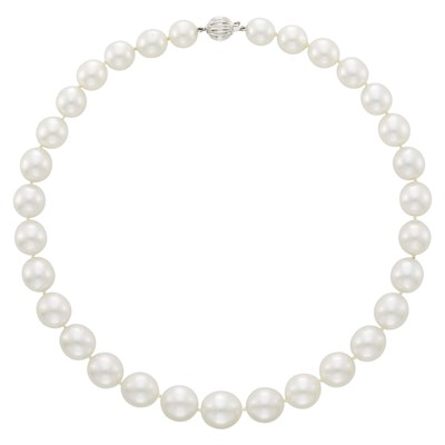 Lot 92 - South Sea Cultured Pearl Necklace