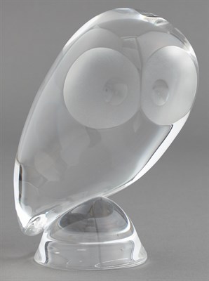 Lot 348 - Steuben Glass Owl Height 5 1/2 inches.