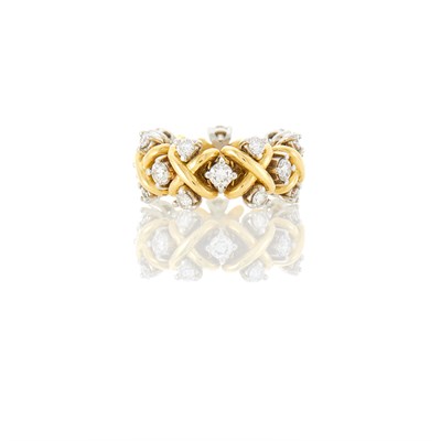Lot 1001 - Two-Color Gold and Diamond Ring