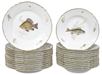 Lot 154 - Richard Ginori Porcelain Fish Service 20th...