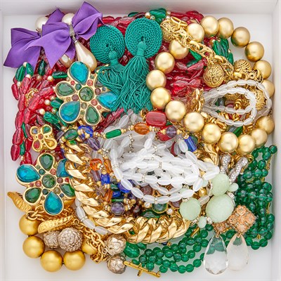 Lot 288 - Group of Costume and Bead Jewelry