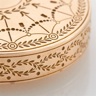 Lot 161 - Fabergé Gold Scent Flask Workmaster August...