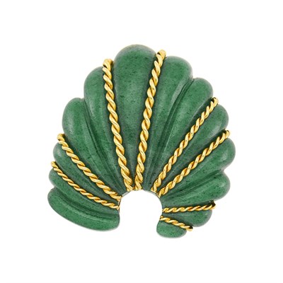 Lot 54 - Seaman Schepps Gold and Carved Aventurine Quartz Shell Clip-Brooch