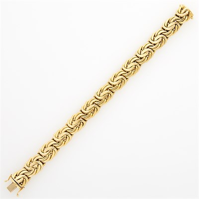 Lot 1081 - Gold Bracelet