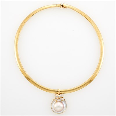Lot 1105 - Gold Omega Necklace with Mabé Pearl and Diamond Enhancer
