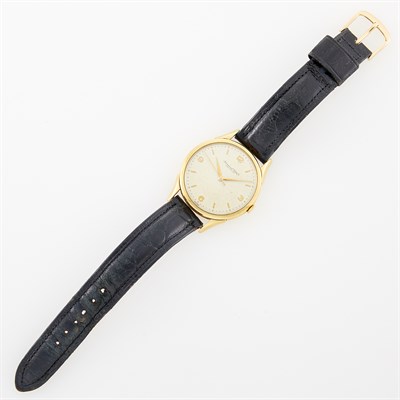Lot 1222 - International Watch Co. Gentleman's Gold Wristwatch