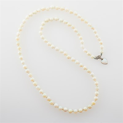 Lot 1119 - White Opal Bead and Rock Crystal Rondel Necklace with Silver Clasp