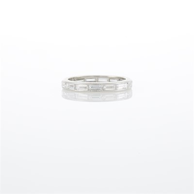 Lot 1047 - Platinum and Diamond Band Ring