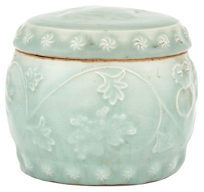 Lot 224 - A Rare Chinese Longquan Celadon Drum-Form Box...