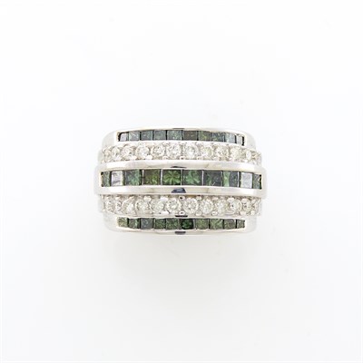 Lot 59 - Wide White Gold, Diamond and Irradiated Green Diamond Ring