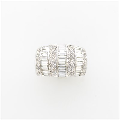 Lot 77 - Platinum and Diamond Band Ring