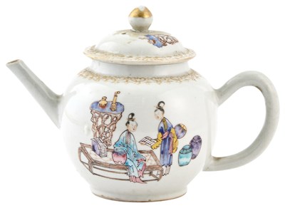 Lot 257 - A Chinese Enameled Porcelain Export Bowl 18th...