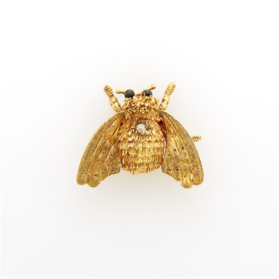 Lot 121 - Gold and Diamond Bee Pin
