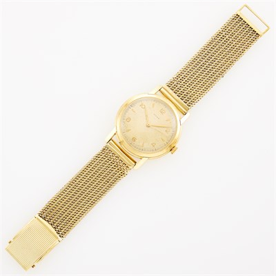 Lot 1143 - Gentleman's Gold Mesh Wristwatch