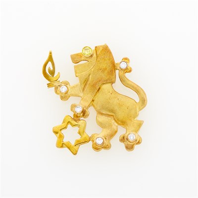 Lot 1044 - Gold, Diamond and Yellow Diamond Lion of Judah Pendant-Brooch