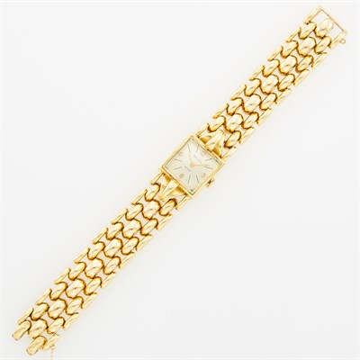 Lot 1033 - Gold Wristwatch
