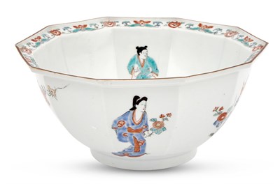 Lot 13 - Japanese Porcelain Arita Kakiemon Decagonal...