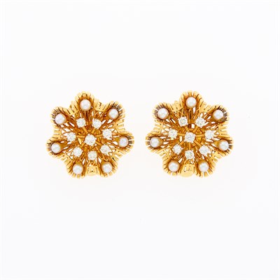 Lot 31 - Pair of Gold, Cultured Pearl and Diamond Earclips