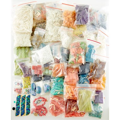 Lot 1257 - Group of Assorted Beads, Strands and Unmounted Stones
