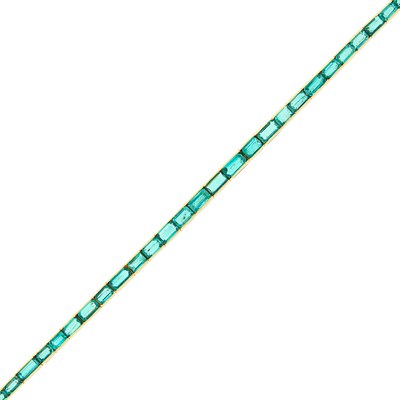 Lot 72 - Gold and Emerald Straightline Bracelet
