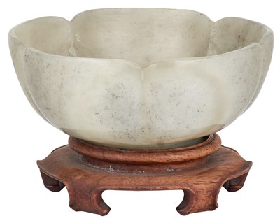 Lot 1068 - A Chinese Mughal-Style Jade Bowl Qing Dynasty...