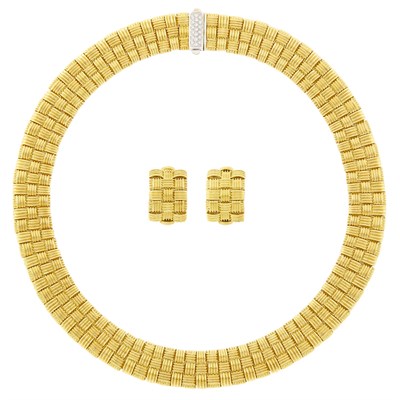 Lot 139 - Roberto Coin Gold and Diamond Necklace and Pair of Earclips