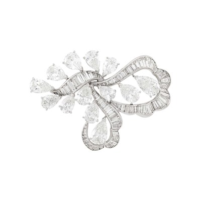 Lot 162 - Platinum and Diamond Brooch