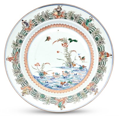 Lot 1031 - A Fine Chinese Porcelain Dish 18th Century The...