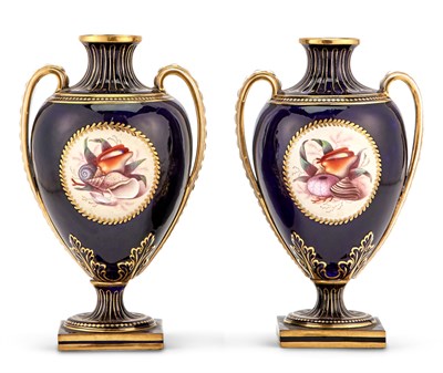 Lot 195 - Pair of Worcester (Kerr & Binns) Porcelain...