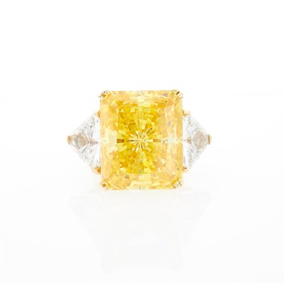 Lot 1287 - Gold and Simulated Stone Ring
