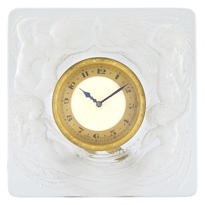 Lot 52 - René Lalique Molded Glass 'Naiades' Eight-Day Clock