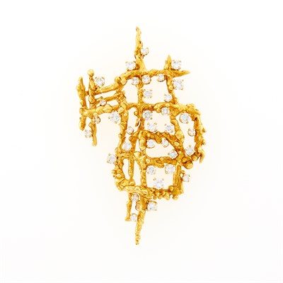 Lot 221 - Gold and Diamond Brooch