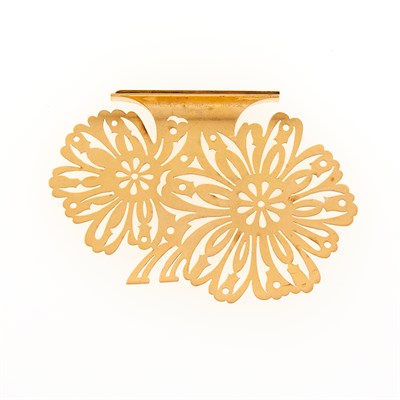 Lot 153 - Van Cleef & Arpels Gold Flower Fragment, France