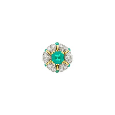 Lot 117 - Gold, Platinum, Emerald and Diamond Ring, France