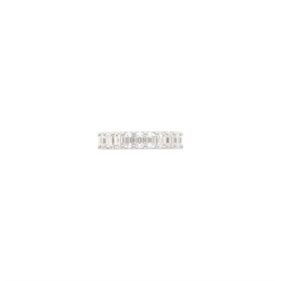 Lot 57 - Platinum and Diamond Band Ring