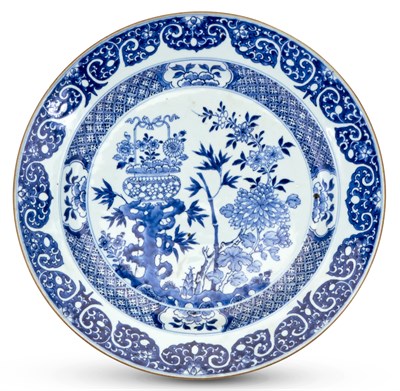 Lot 1001 - A Chinese Blue and White Porcelain Charger...
