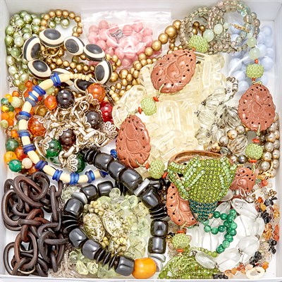 Lot 282 - Group of Costume Jewelry