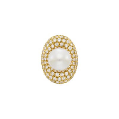 Lot 108 - Gold, South Sea Cultured Pearl and Diamond Ring