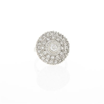 Lot 247 - White Gold and Diamond Ring