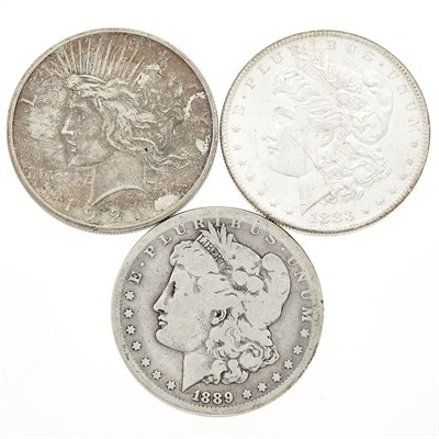 Lot 43 - United States Coin Group Useful lot of...