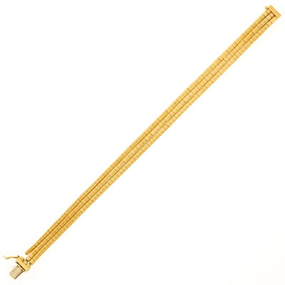 Lot 241 - Triple Strand Gold Bracelet