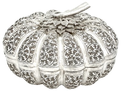 Lot 1110 - Southeast Asian Silver Pumpkin-Form Box 20th...