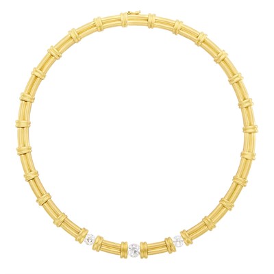 Lot 37 - Gold and Diamond Necklace