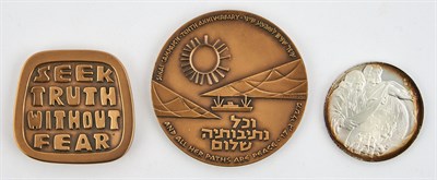Lot 58 - Israel Medal Group Selection comprising The...