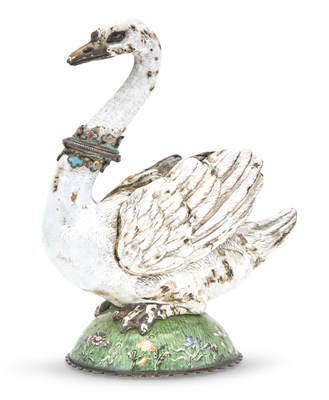 Lot 133 - Limoges Enamel Swan-Form Snuff Flask Probably...