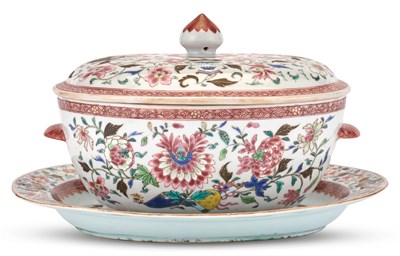 Lot 1046 - A Chinese Enameled Export Porcelain Tureen and...